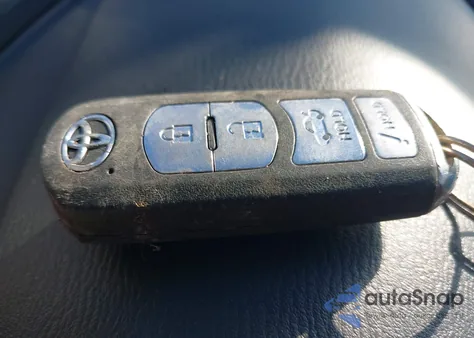 2017 Toyota Yaris Ia z USA, uszkodzony, nr VIN 3MYDLBYV4HY194149